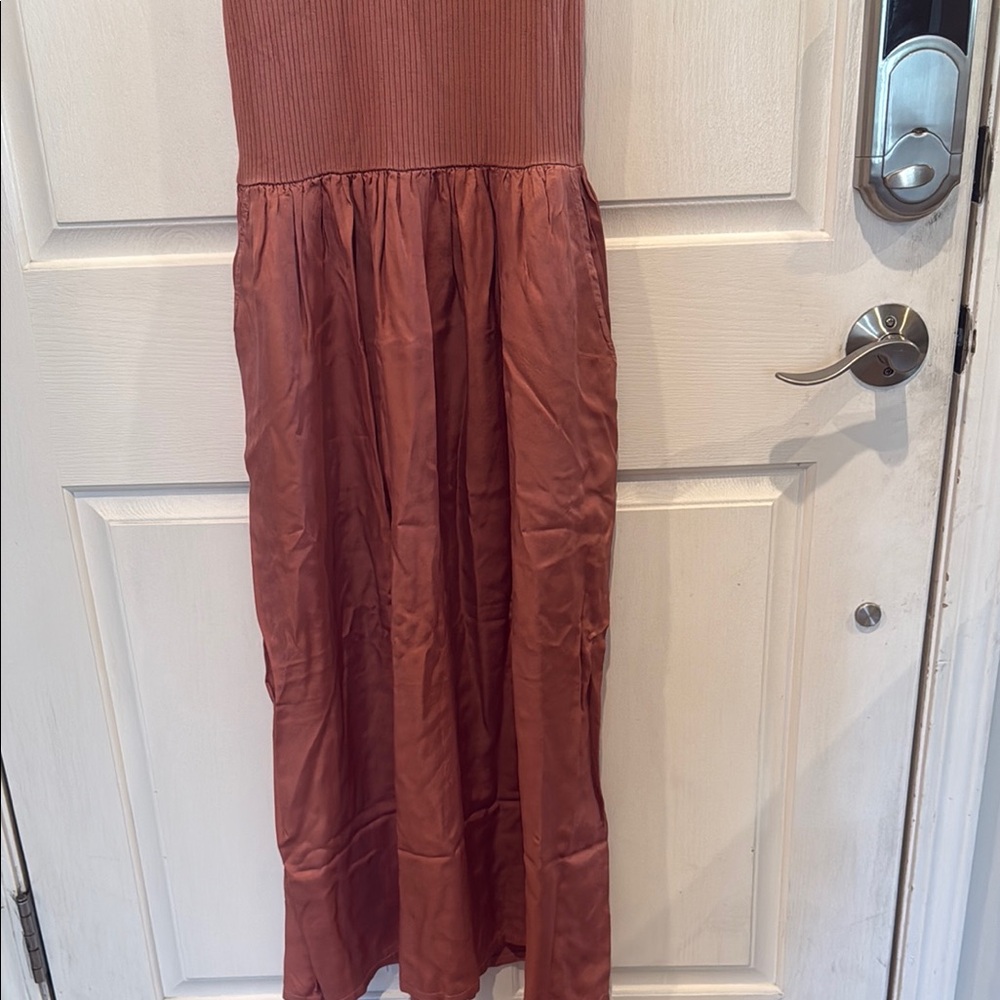 Sundry Terracotta Ribbed Dress - Picture 4 of 6